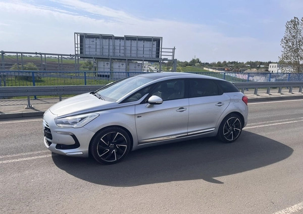 Citroen DS5 cena 33999 przebieg: 279000, rok produkcji 2012 z Poznań małe 352